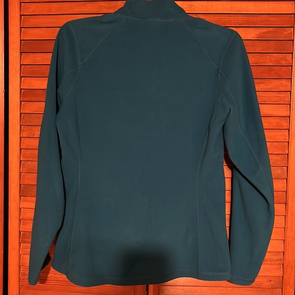 The north face turquoise pullover. Size: medium - Picture 2 of 4